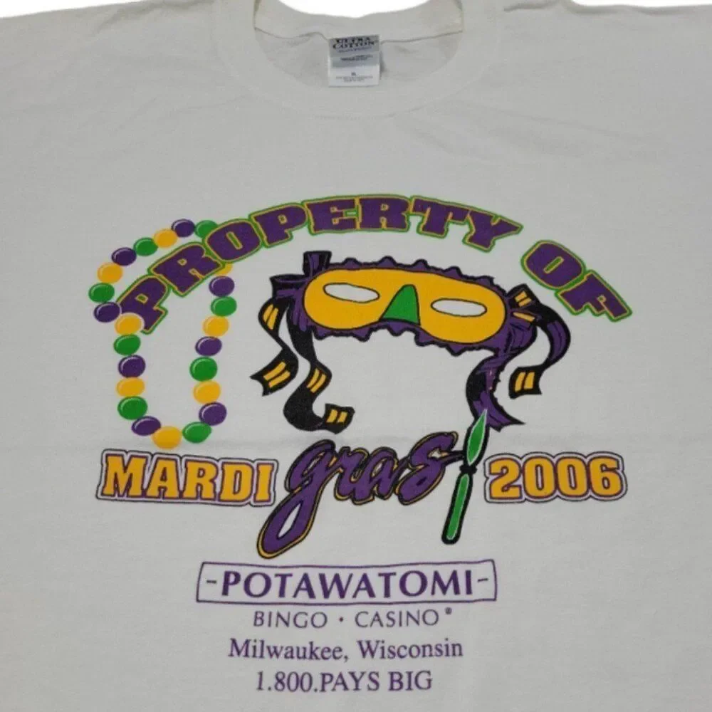 Vintage Y2K Gildan Shirt Size XL Property Of Mardi Gras 2006 Potawatomi Graphic